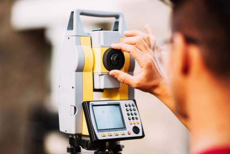 Guide complet du mat&eacute;riel de topographie pour professionnels